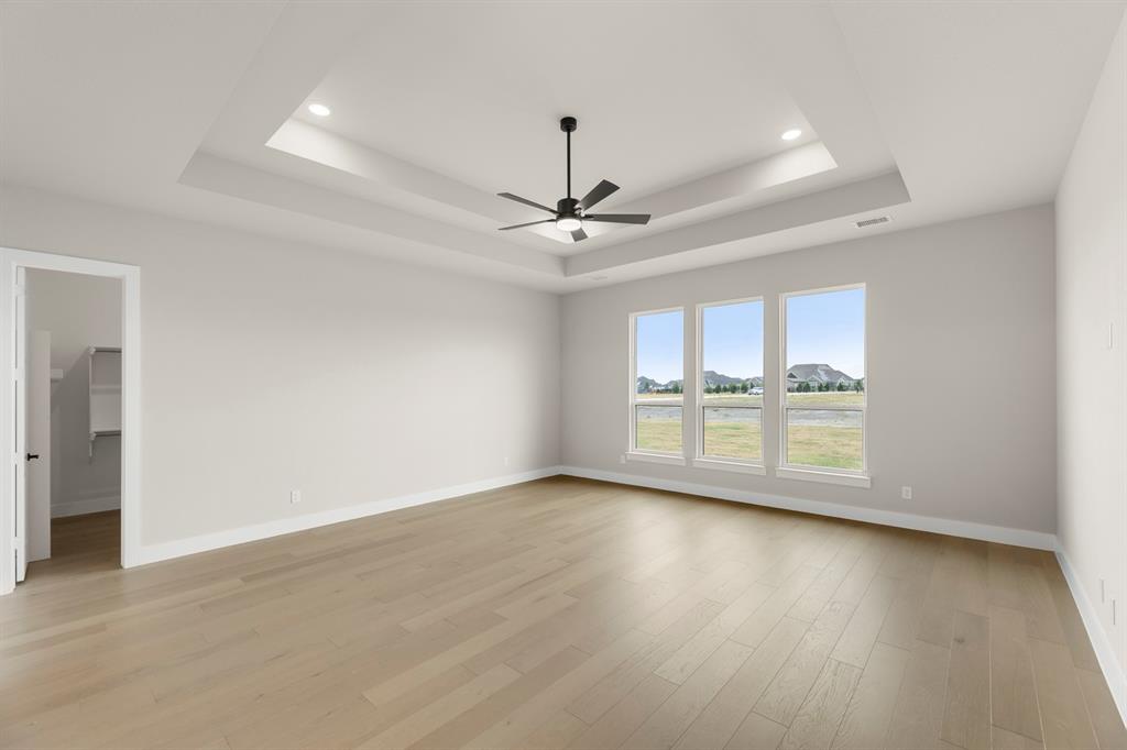 5012 Lynwood Drive Property Photo 15