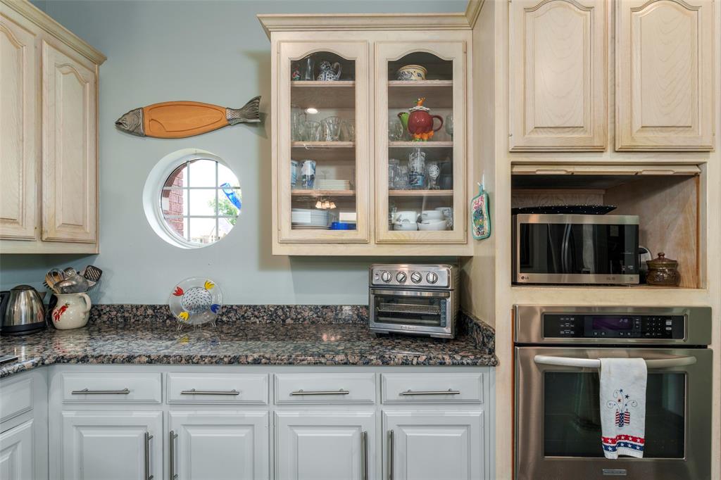 6703 Landover Hills Lane Property Photo 13
