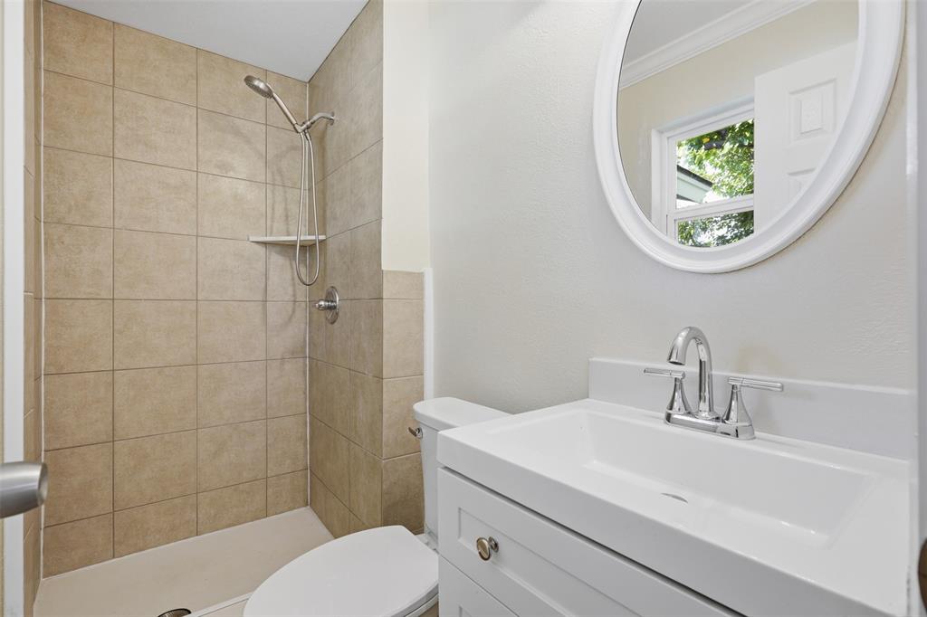840 Crosby Avenue Property Photo 18