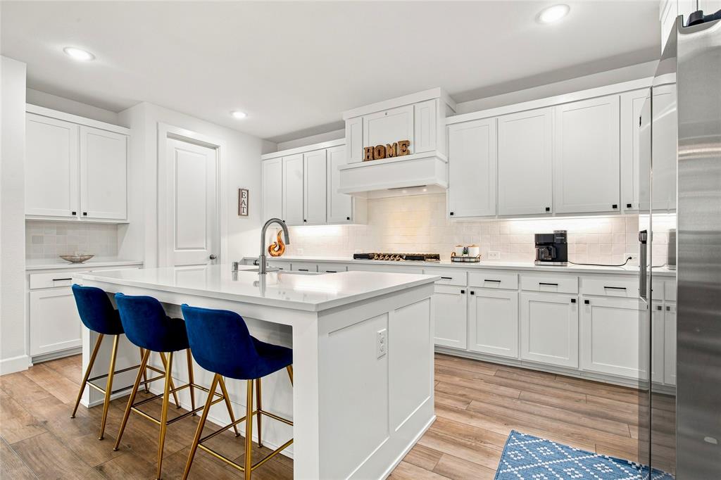 4905 Celestial Road Property Photo 4