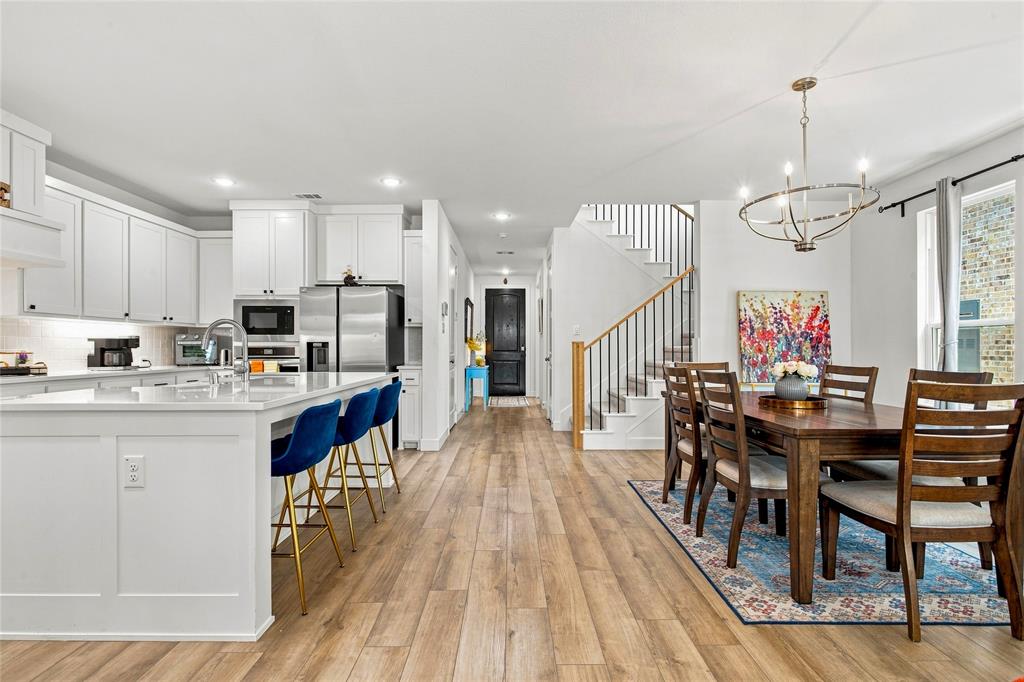 4905 Celestial Road Property Photo 8