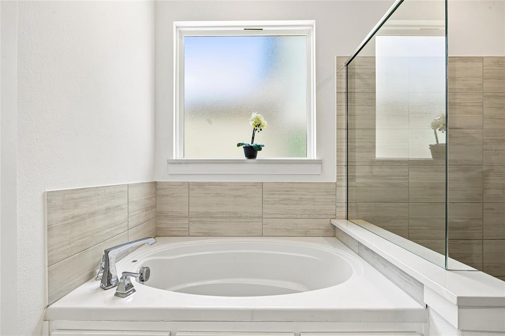 4905 Celestial Road Property Photo 14
