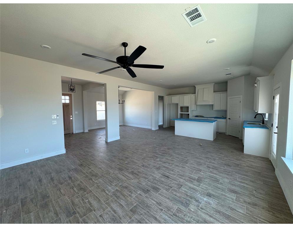 145 Legends Way Property Photo 3