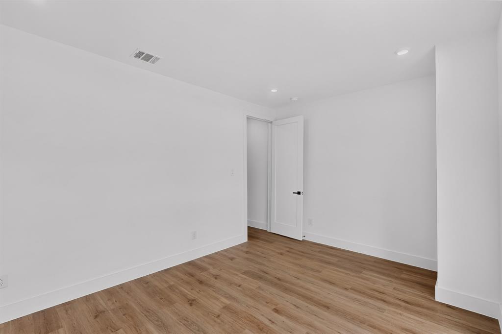 5104 Philip Avenue Property Photo 26