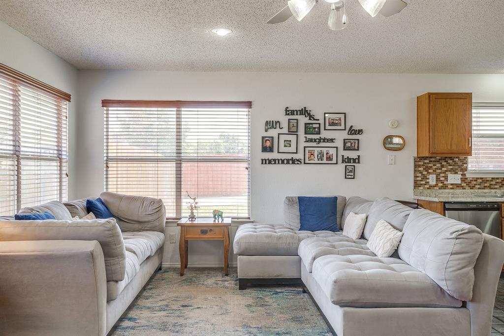 924 Thistle Circle Property Photo 20