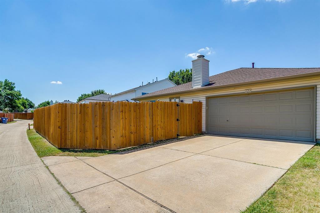 924 Thistle Circle Property Photo 38