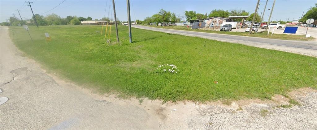 301 S Broadway Street Property Photo 2