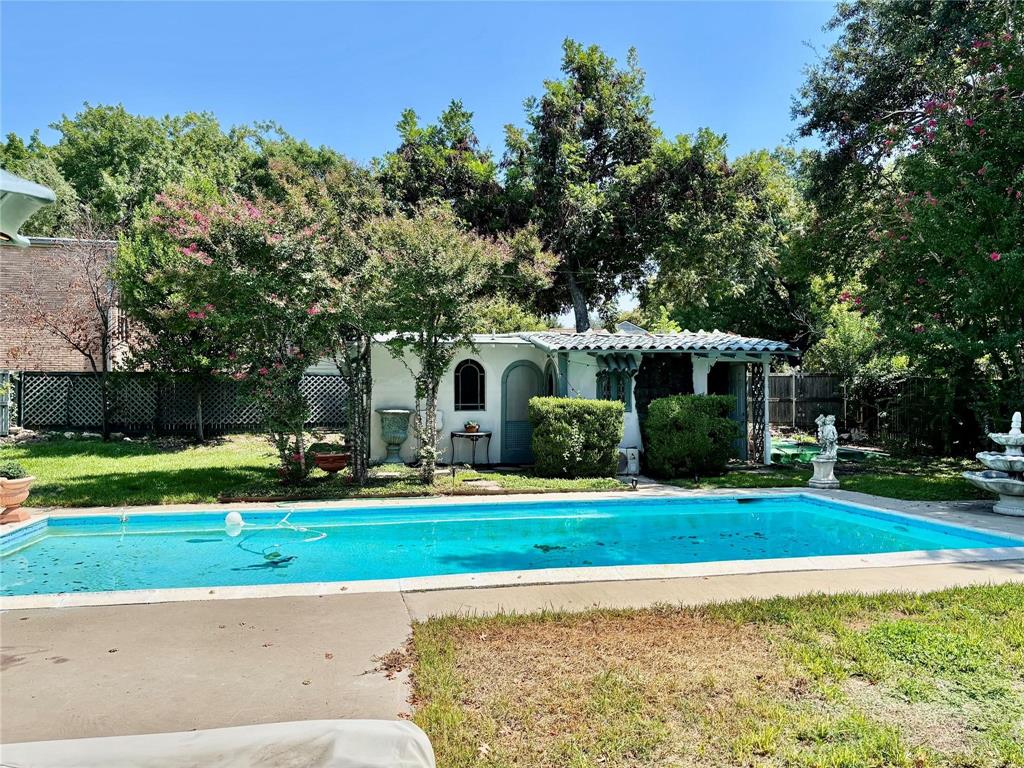 5338 W University Boulevard Property Photo 6