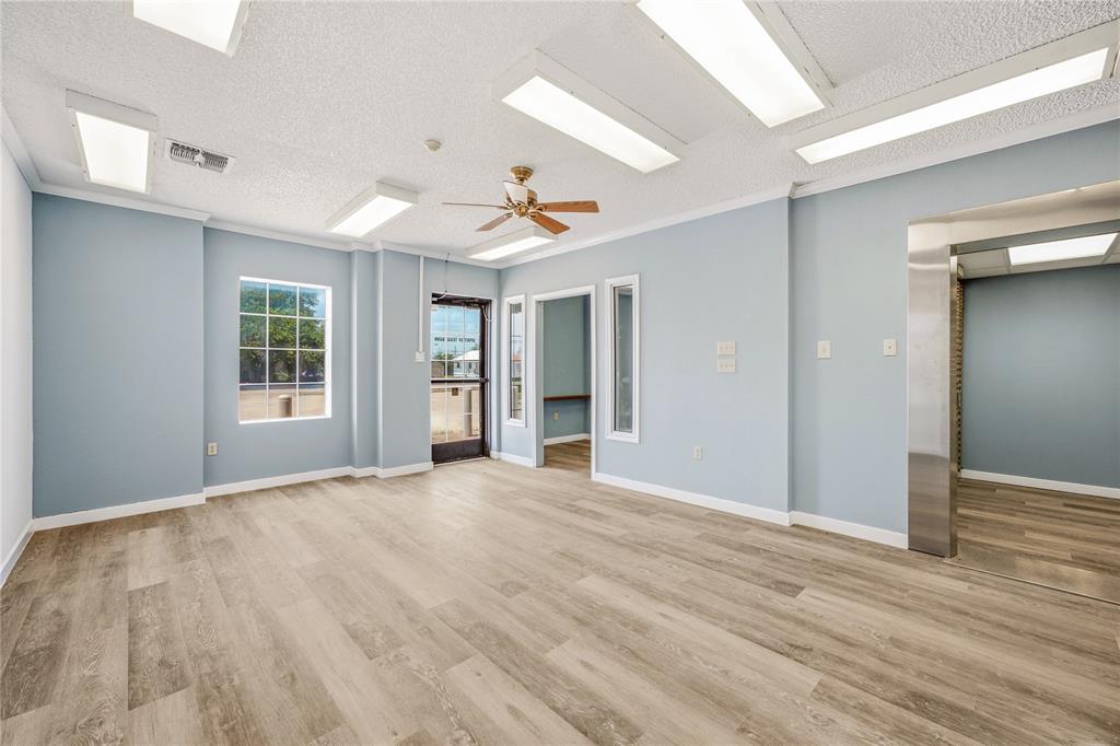 107 Fannin Street Property Photo 1