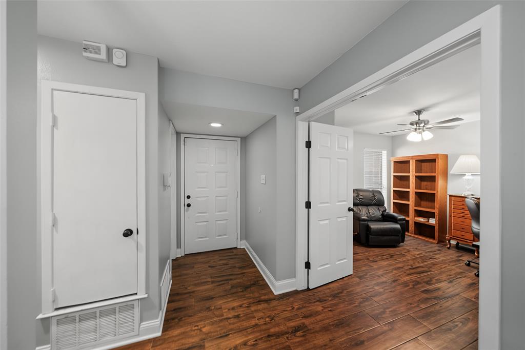 23 Park Lane Property Photo 6