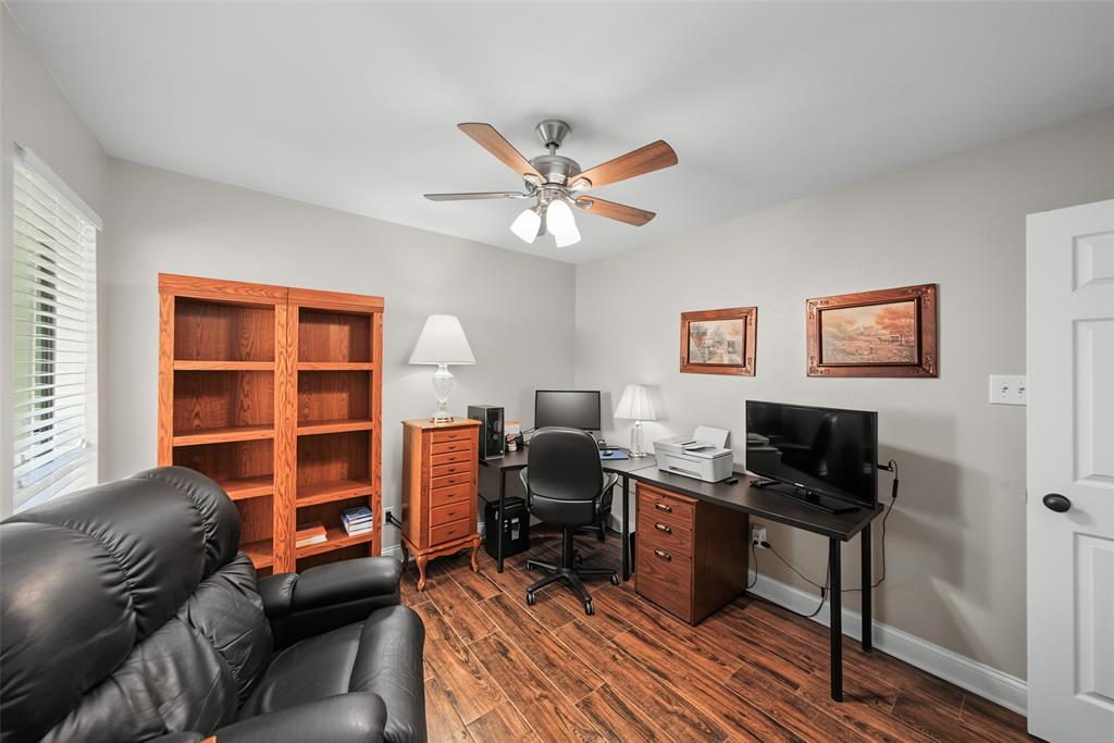 23 Park Lane Property Photo 8