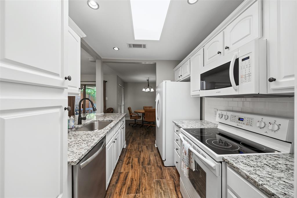 23 Park Lane Property Photo 15