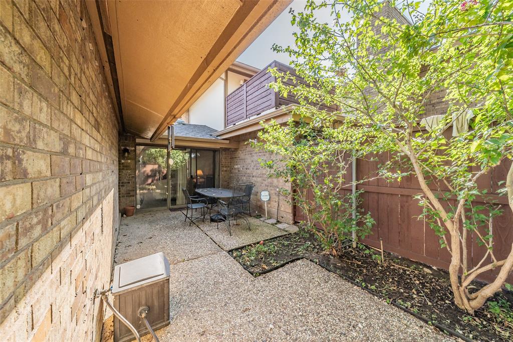 23 Park Lane Property Photo 31