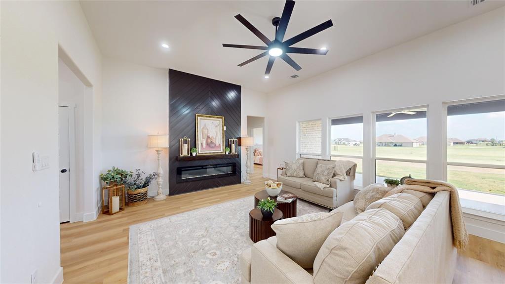 4735 Sasha Way Property Photo 4