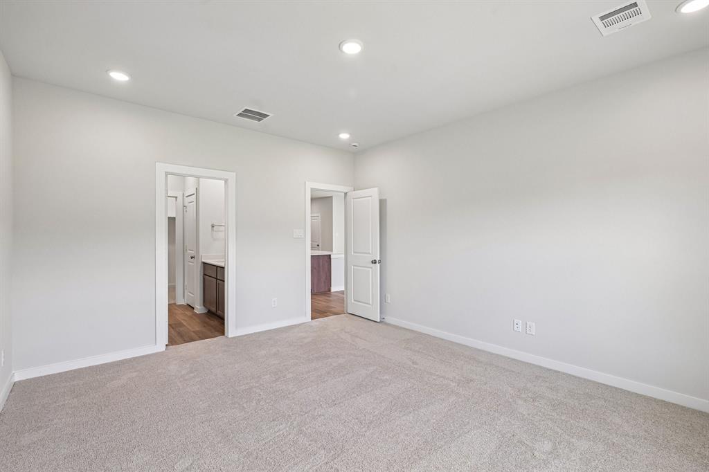 312 Sun Harvest Drive Property Photo 20