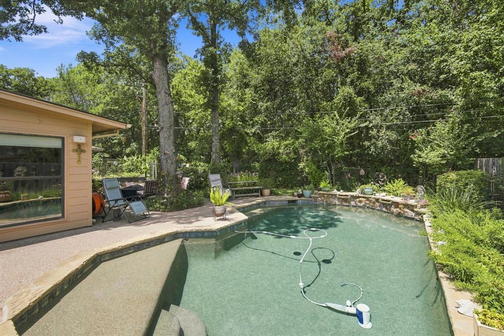 3509 Tomlinson Court Property Photo 5