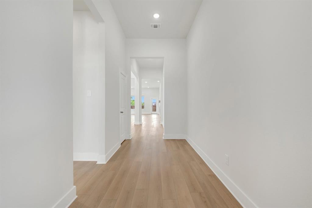 1733 Nesting Robin Lane Property Photo 3