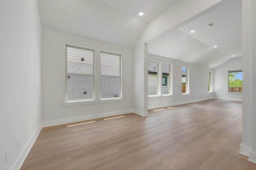 1733 Nesting Robin Lane Property Photo 4