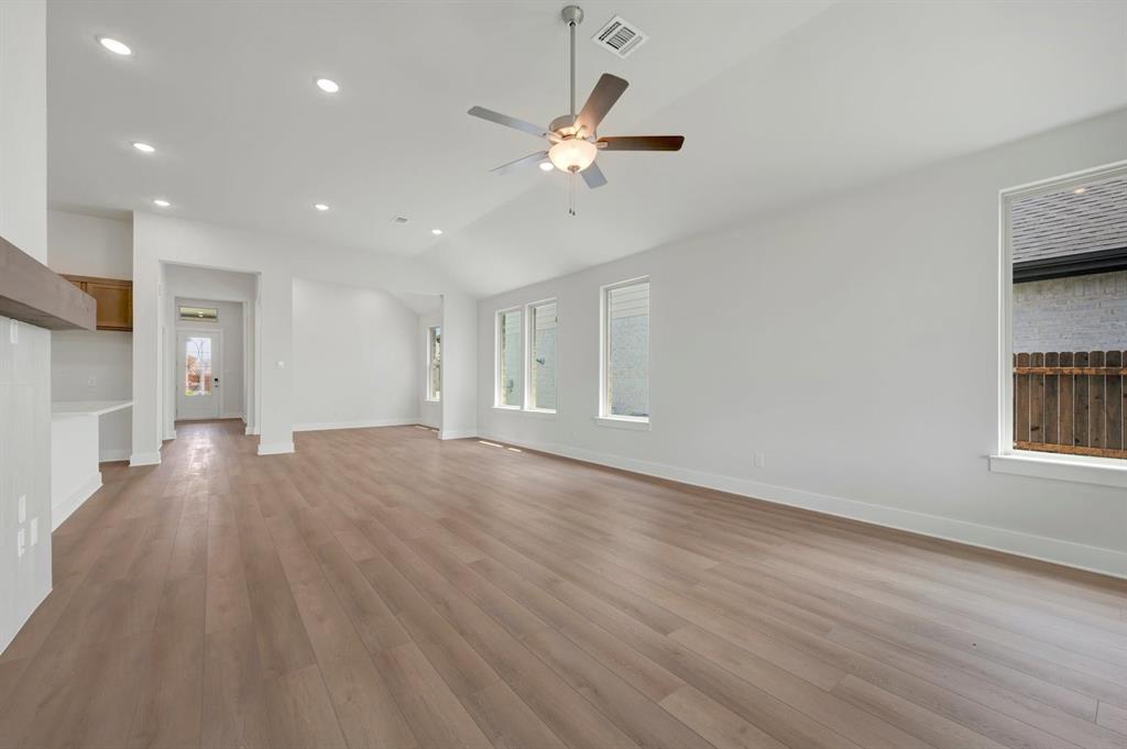 1733 Nesting Robin Lane Property Photo 5