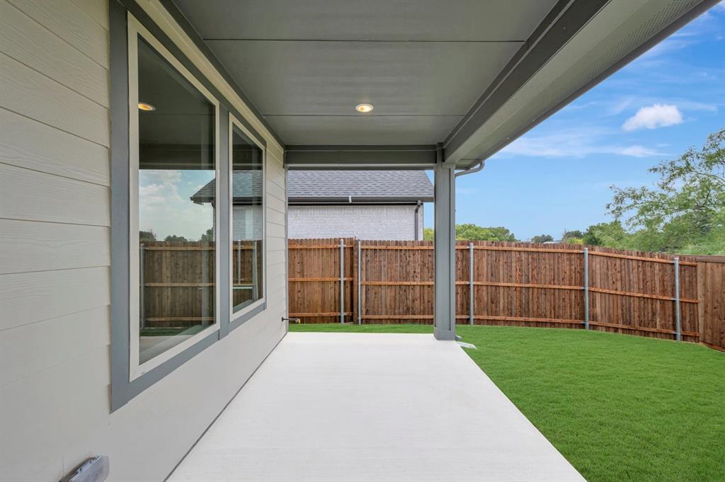 1733 Nesting Robin Lane Property Photo 18
