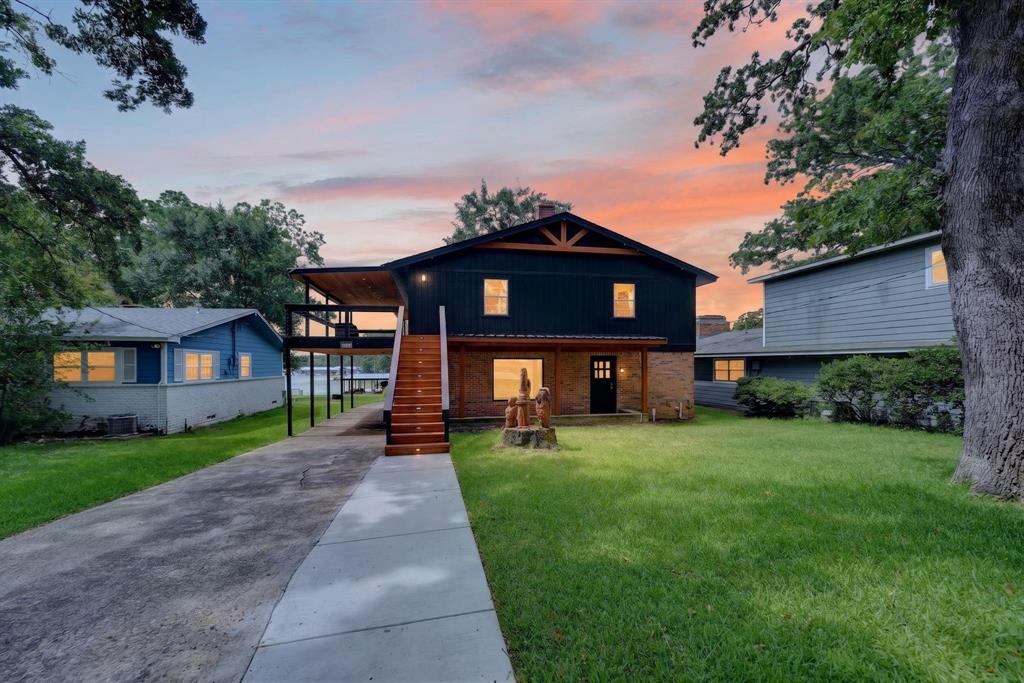 10115 Comanche Property Photo 1