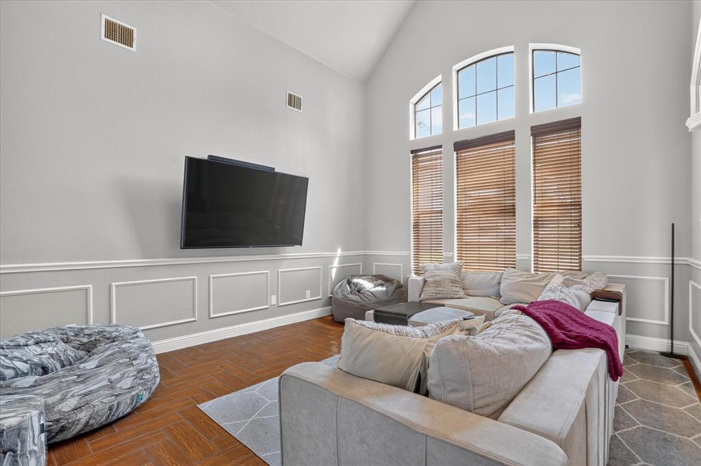 10808 Hawkins Home Boulevard Property Photo 6