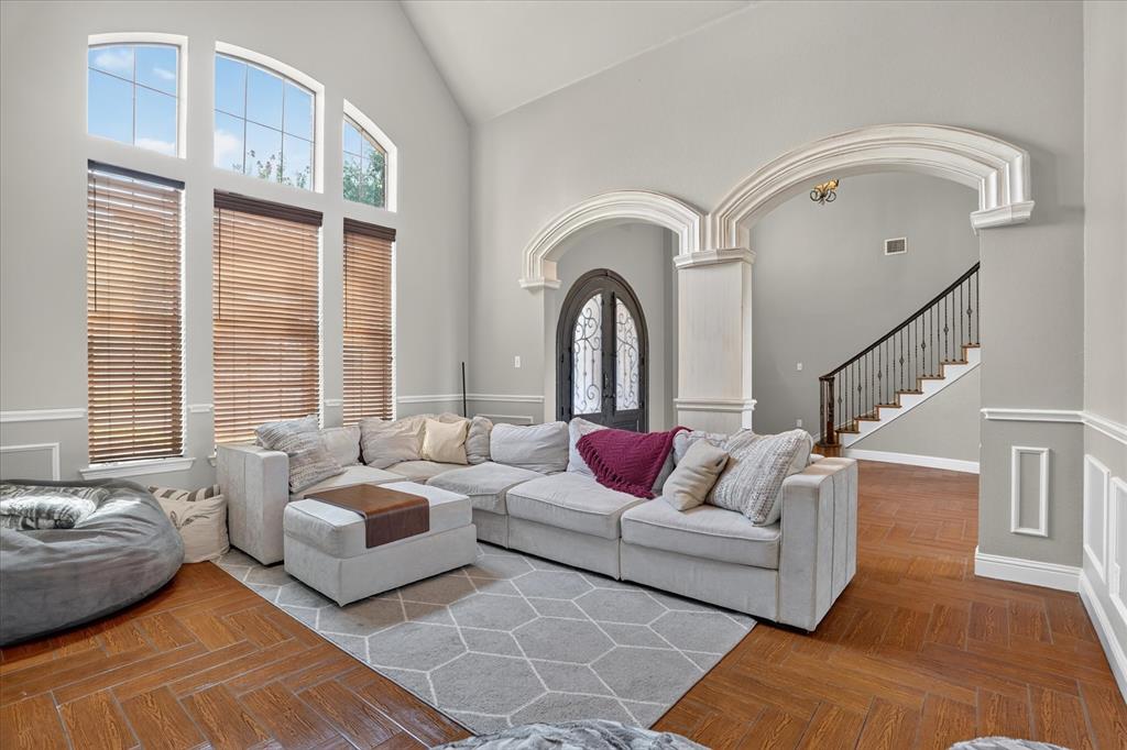 10808 Hawkins Home Boulevard Property Photo 8