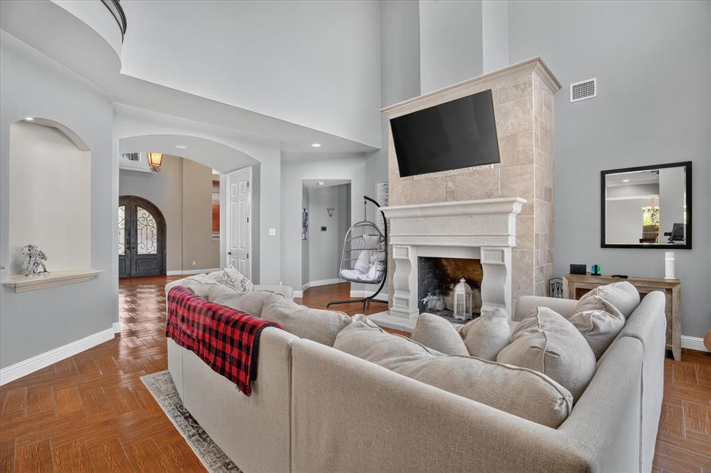 10808 Hawkins Home Boulevard Property Photo 12