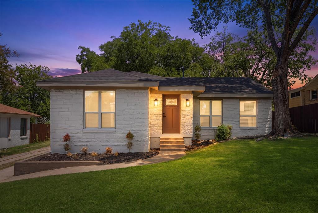 1314 Arborvitae Avenue Property Photo 1