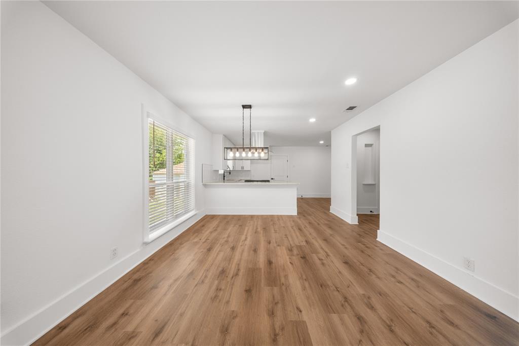 1314 Arborvitae Avenue Property Photo 6