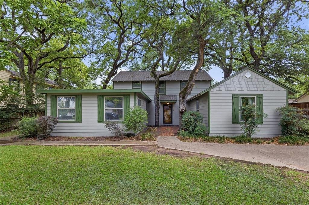 401 N Bailey Avenue Property Photo 1