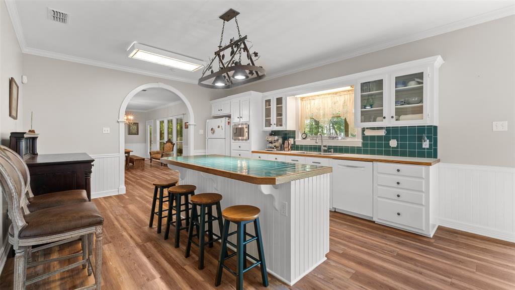 10129 Hudson Road Property Photo 10