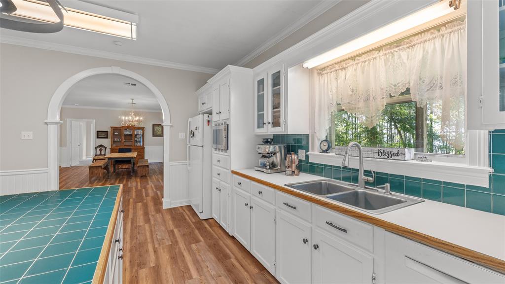 10129 Hudson Road Property Photo 11