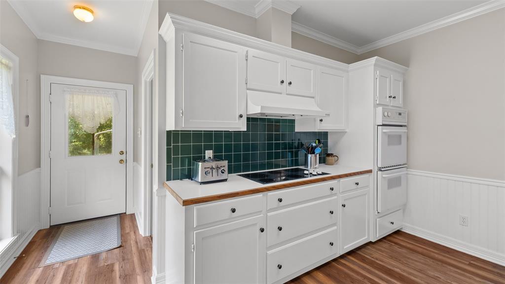 10129 Hudson Road Property Photo 12