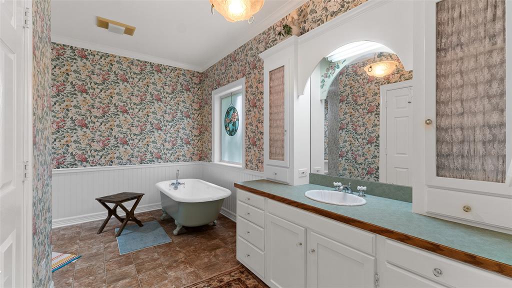 10129 Hudson Road Property Photo 14