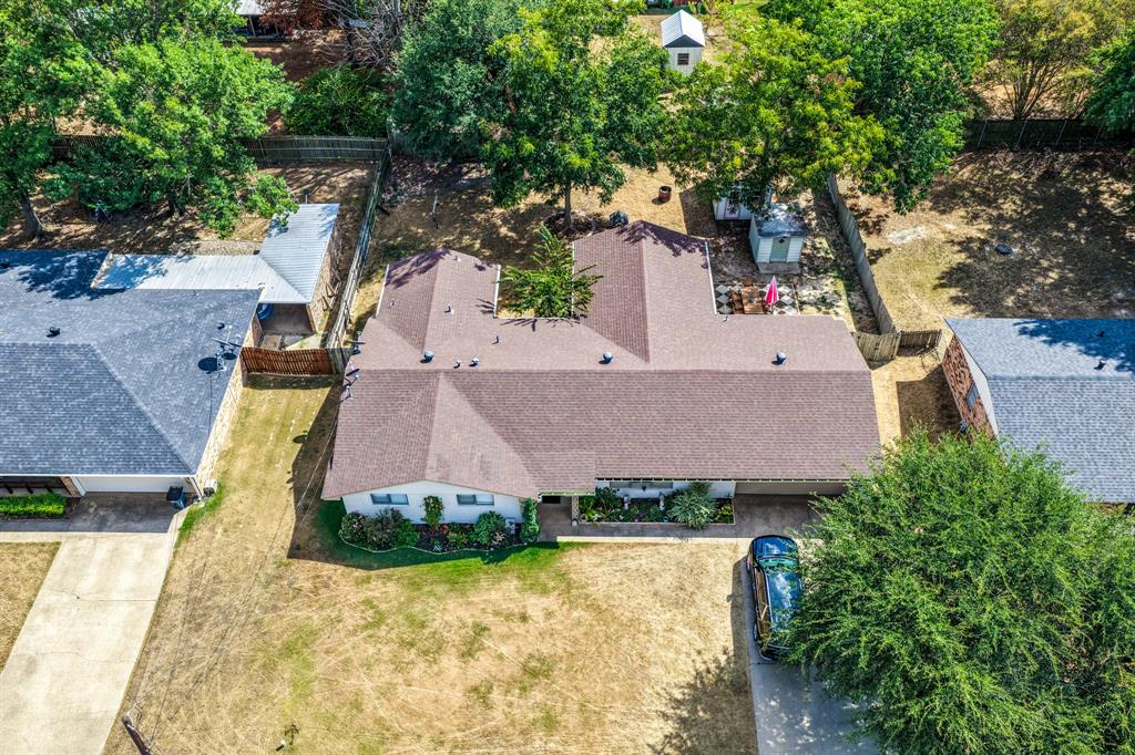 708 Lee Street Property Photo 1