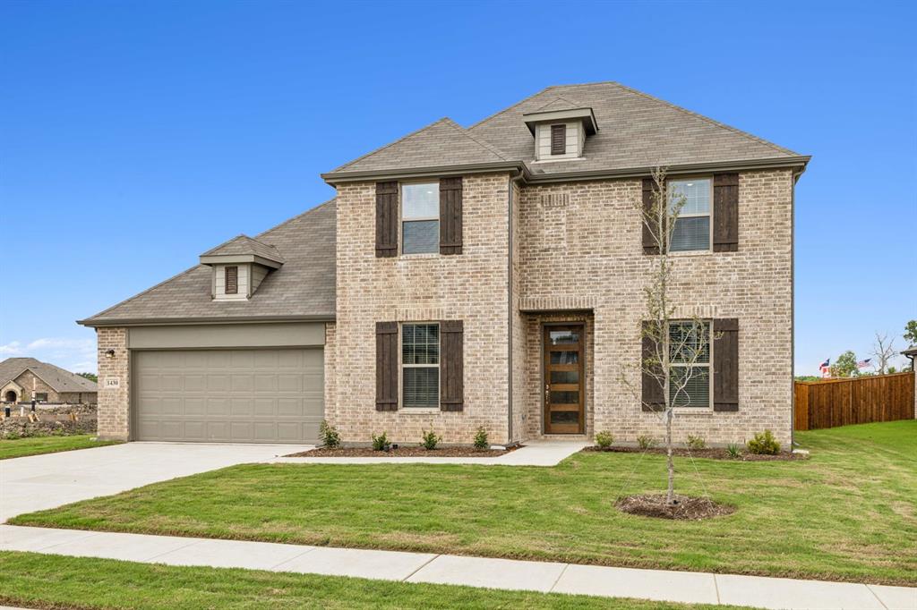 724 Metallic Tree Lane Property Photo 2