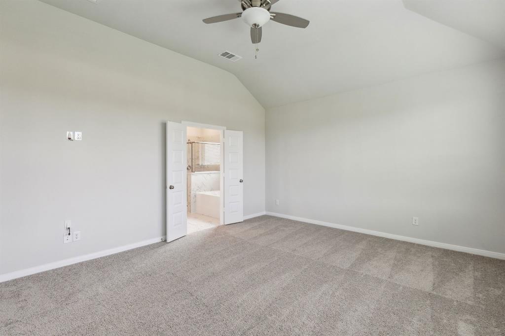 724 Metallic Tree Lane Property Photo 16