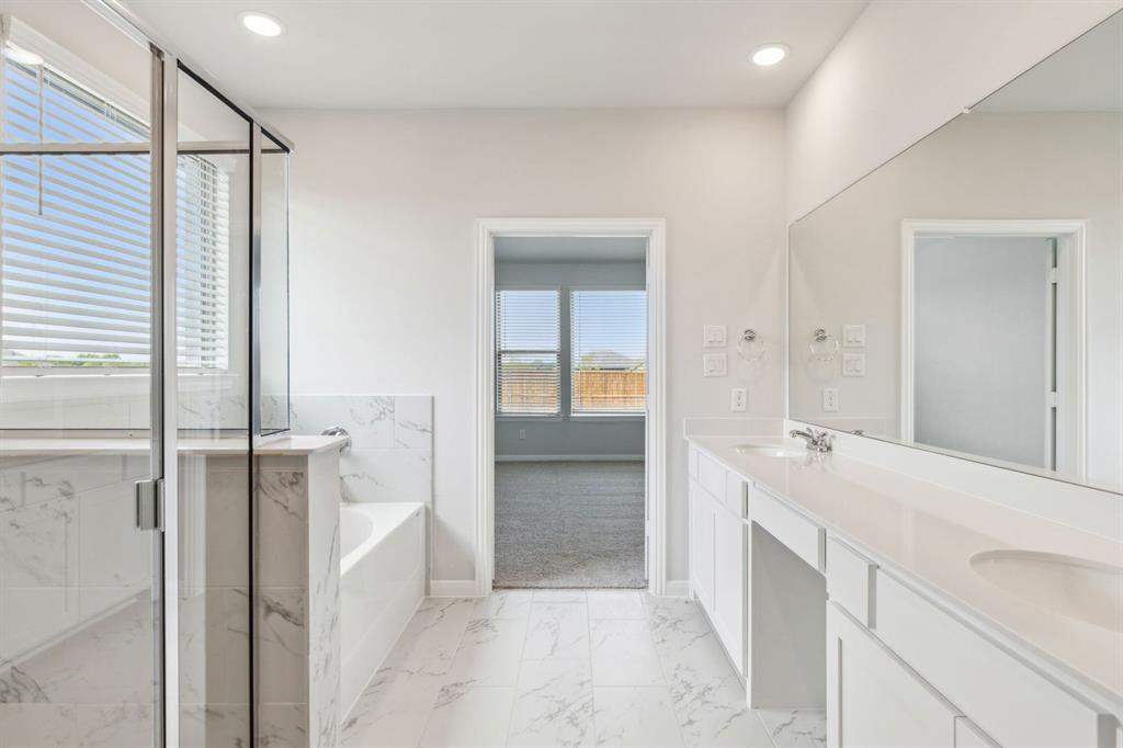 724 Metallic Tree Lane Property Photo 19