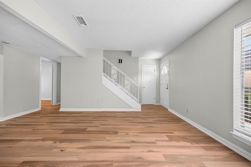 2019 Fleur De Lis Court Property Photo 7