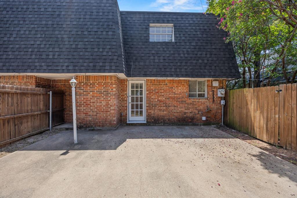 2019 Fleur De Lis Court Property Photo 32