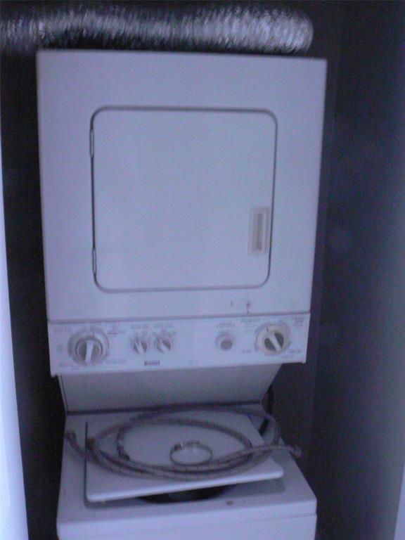 5728 Curzon Avenue Property Photo 5