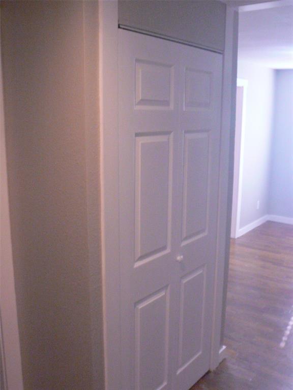 5728 Curzon Avenue Property Photo 9