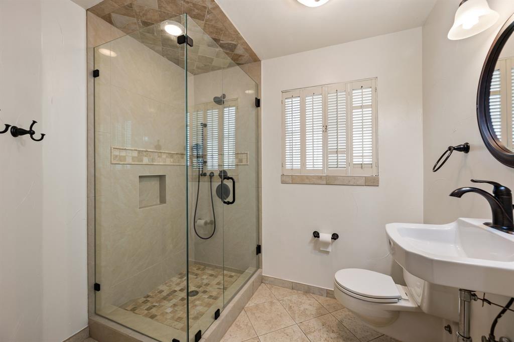 416 Brook Lane Property Photo 14