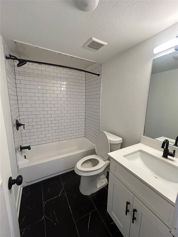 321 E 8th Street 216 Property Photo 5