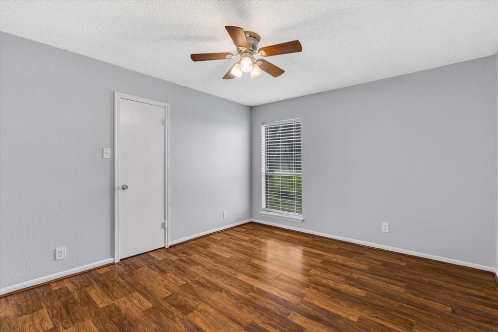1908 Cloisters Drive 511 Property Photo 25