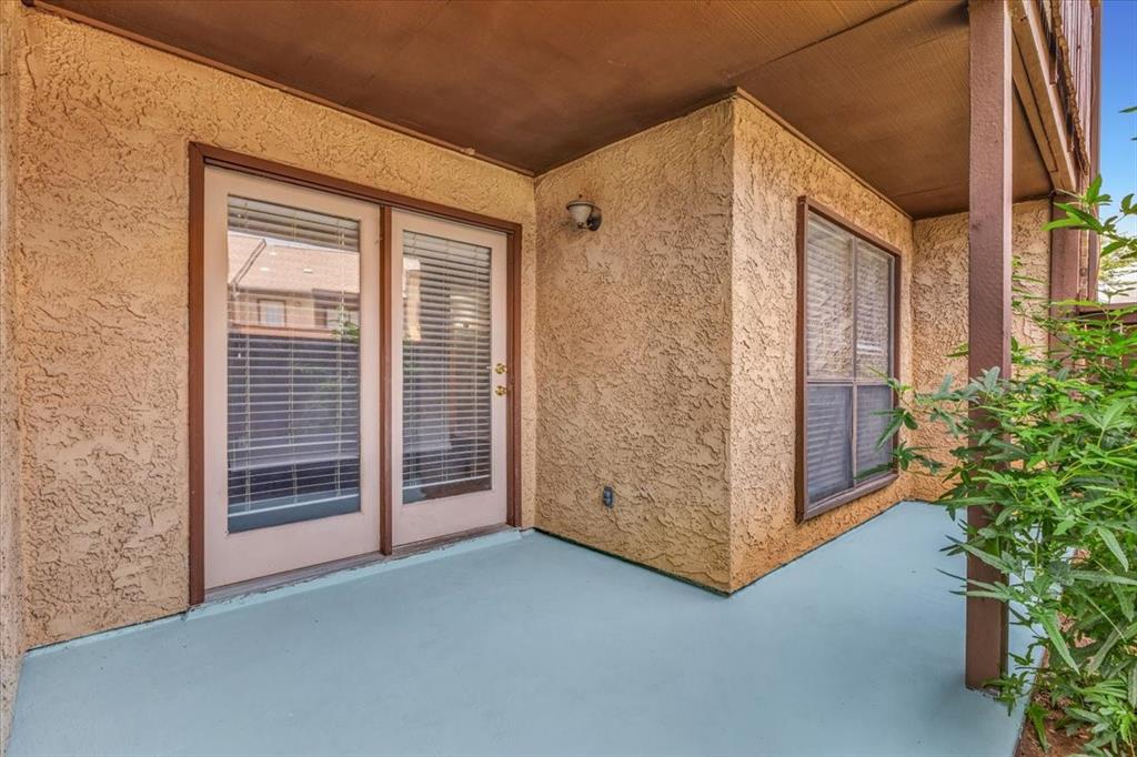 1908 Cloisters Drive 511 Property Photo 29
