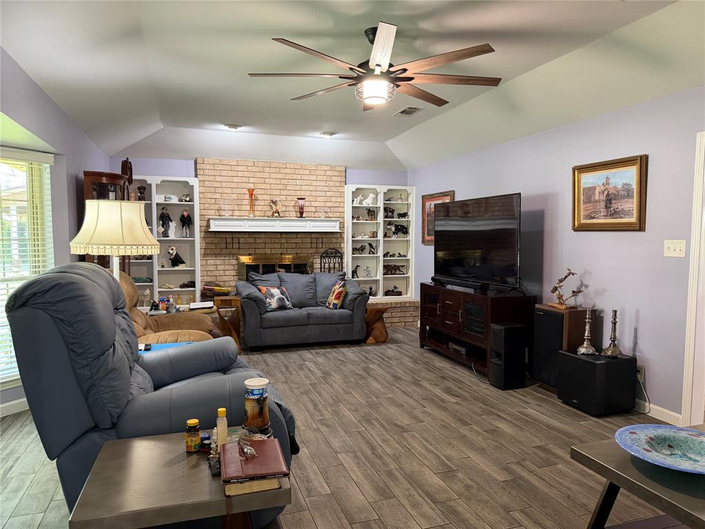 3 Brownstone Court Property Photo 4