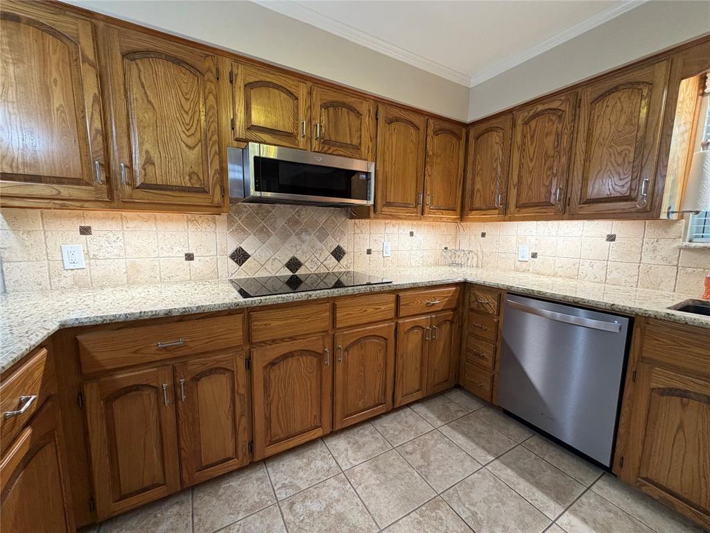 3 Brownstone Court Property Photo 9