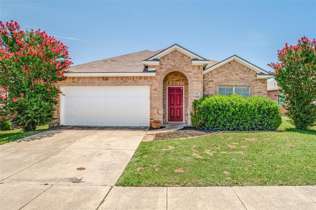 1703 White Mountain Way Property Photo 1